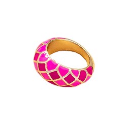 detalle anillo fucsia con dorado