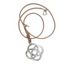 Collar XL cuero  y flor plateada