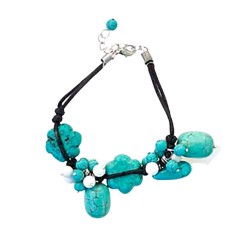 Pulsera con howlitas turquesas